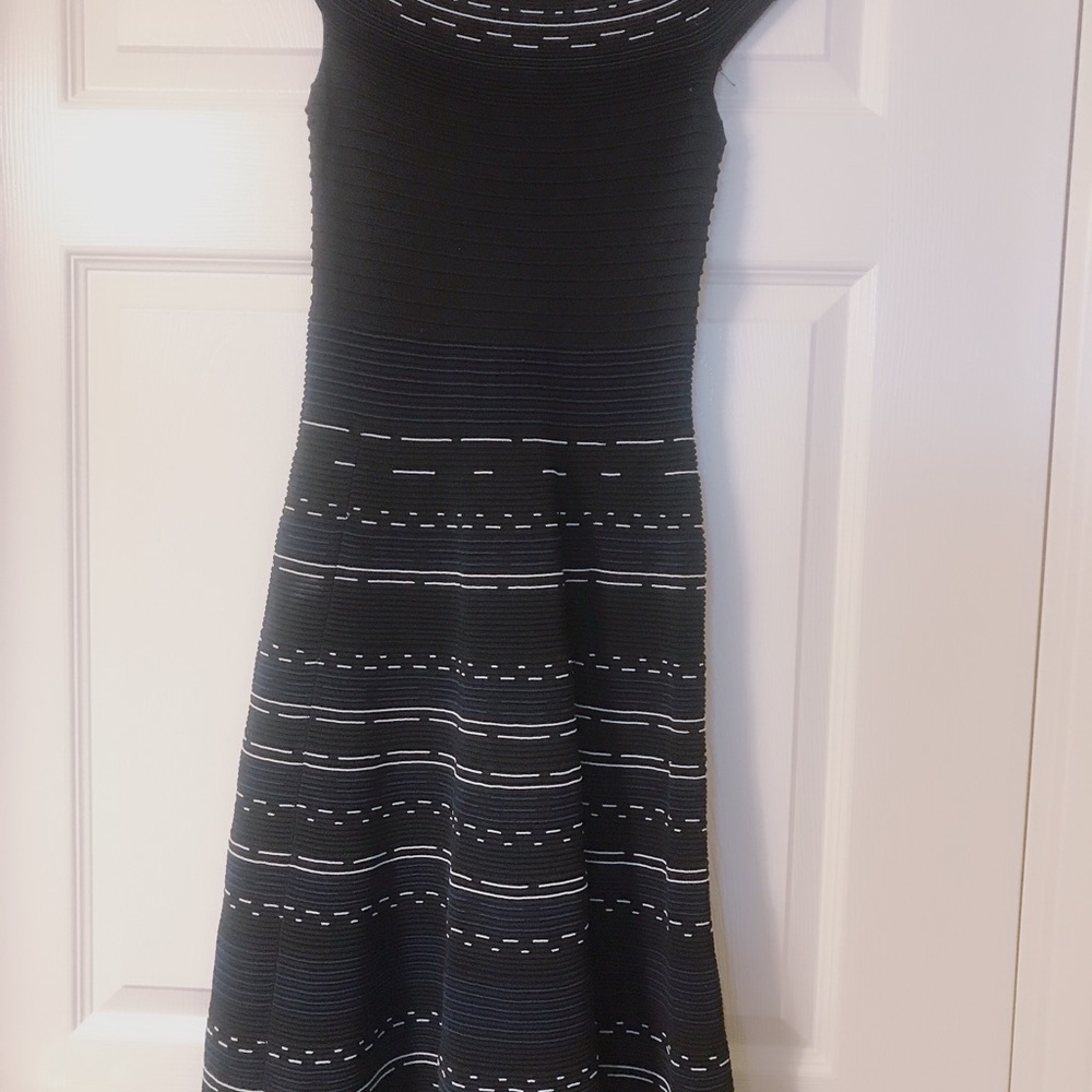 Ted Baker - Picture 4 of 4